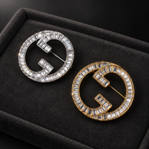 "Gucci" Luxe Brooch (Silver)