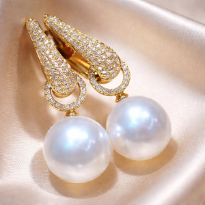 Dangle Elegant Pearl Drop Earrings - Gold
