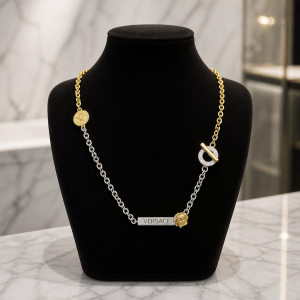 Luxe "Versace" Chain